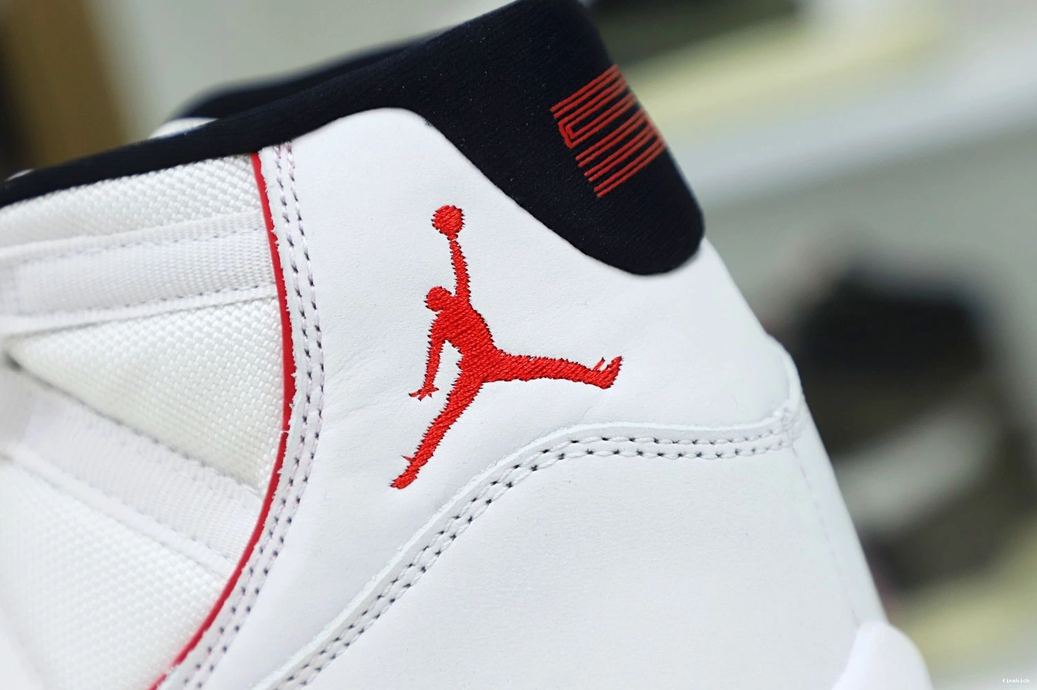 XI AIR RETRO PLATINUM 11 TINT JORDAN 0926